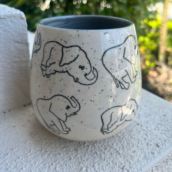 Meritage Elephant Patterned Ceramic Mug - Picture 9 of 10